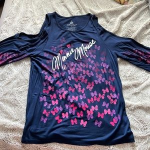 Minnie Mouse quarter-sleeve shirt with cutout shoulder